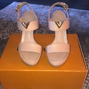 Louis Vuitton beige strapped heels